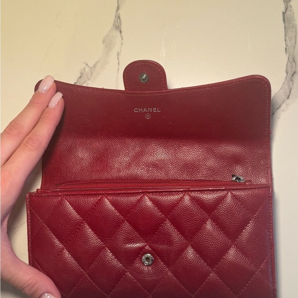 Red Chanel Wallet Long - Picture 2 of 8
